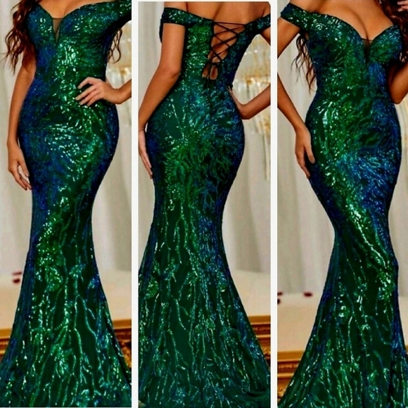 Dark Green Contrast Sequined off the shoulder Mermaid Maxi Gown - Picture 1 of 12